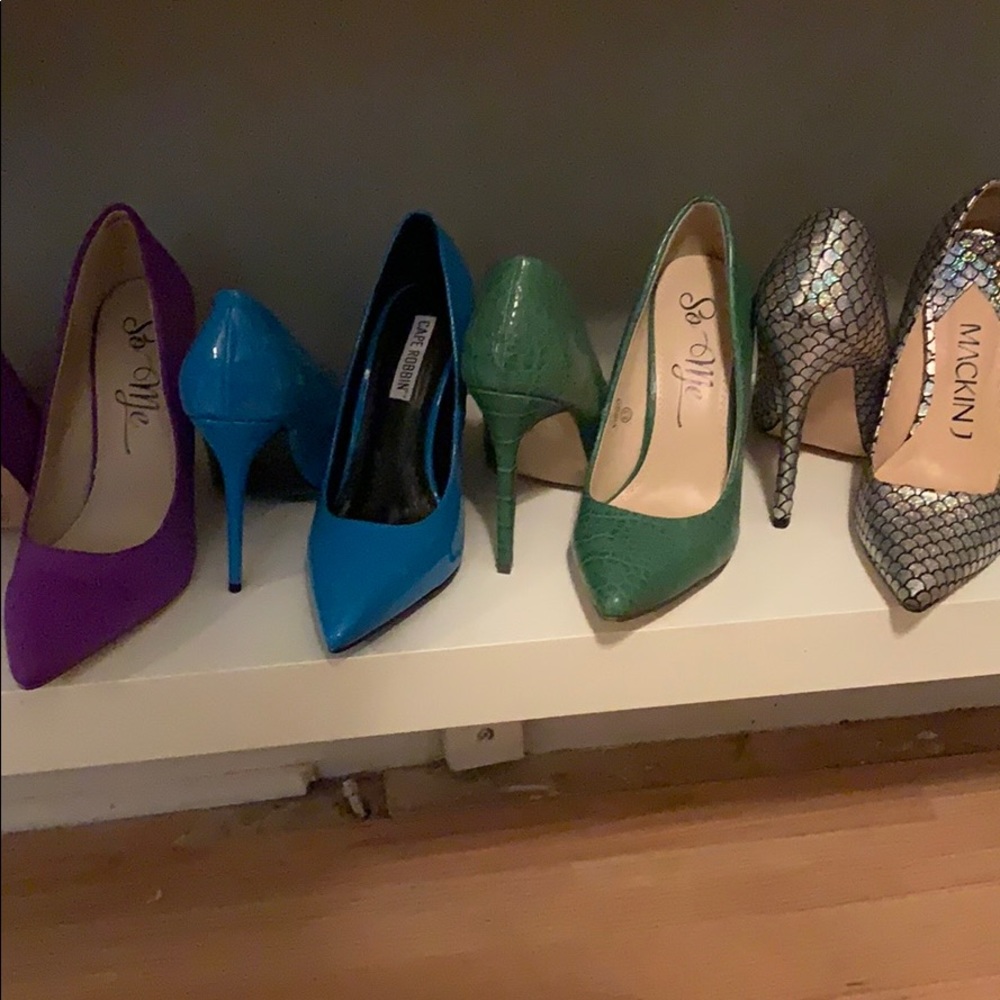 Different color pump
